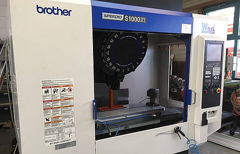 CNC-Highspeed times 3 CNC-Highspeed times 3